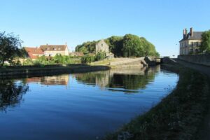 Canal du Nivernais à Coulanges sur Yonne